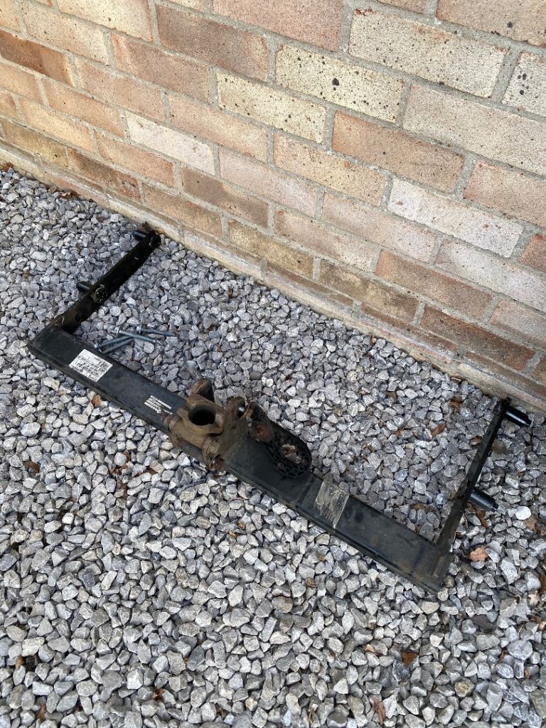 Audi a4 tow bar frame 