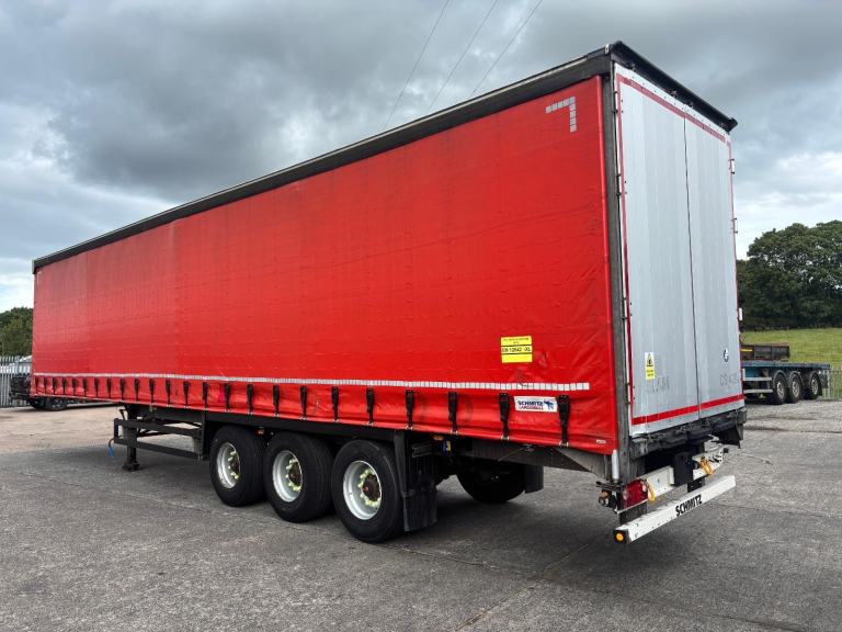2016 Curtainside trailer 4.2 high Schmitz Galvanised chassis ENXL curtains