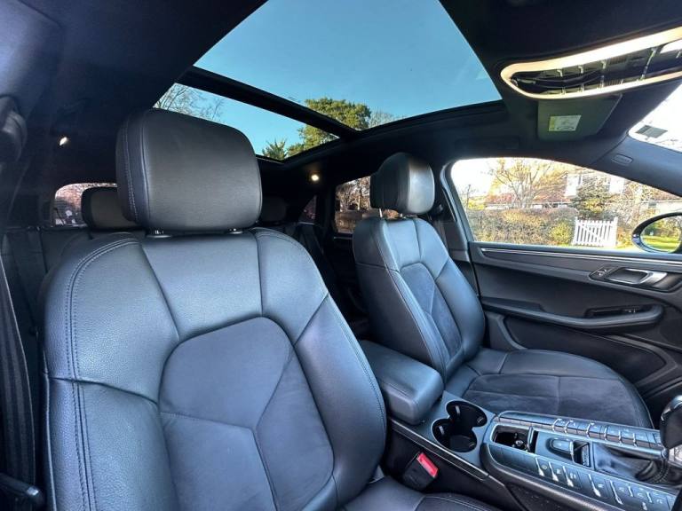 2018 Porsche Macan 2.0T SUV 5dr Petrol PDK 4WD Euro 6 (s/s) (252 ps) ESTATE Petrol Automatic