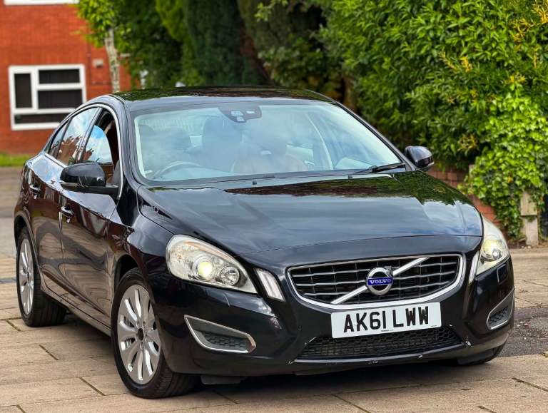 Volvo, S60, Saloon, 2011, Semi-Auto, 2400 (cc), 4 doors