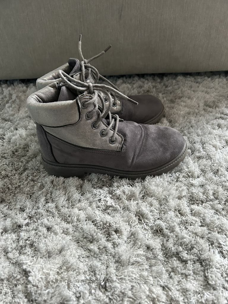 Girls grey ankle boots size 34 