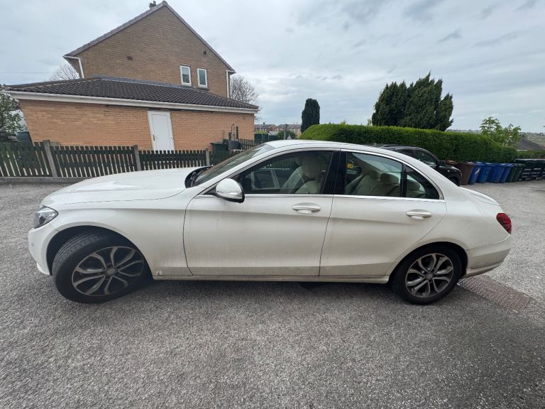 Mercedes-Benz, C CLASS, Saloon, 2014, Manual, 2143 (cc), 4 doors