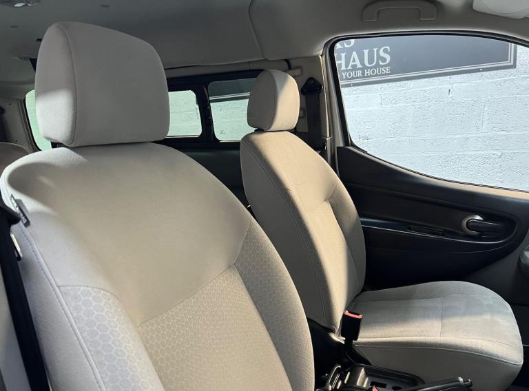 2016 Nissan eNV200 Evalia Tekna Auto 5dr (Rapid Plus, 7 Seat) MPV Electric Automatic