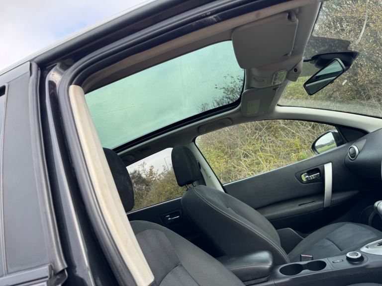 Nissan, QASHQAI, Hatchback, 2011, Automatic 1995 (cc), 5 doors