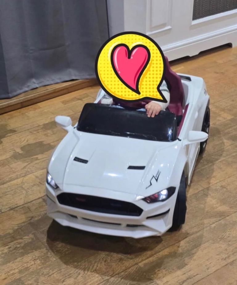 Mustang ride on car 