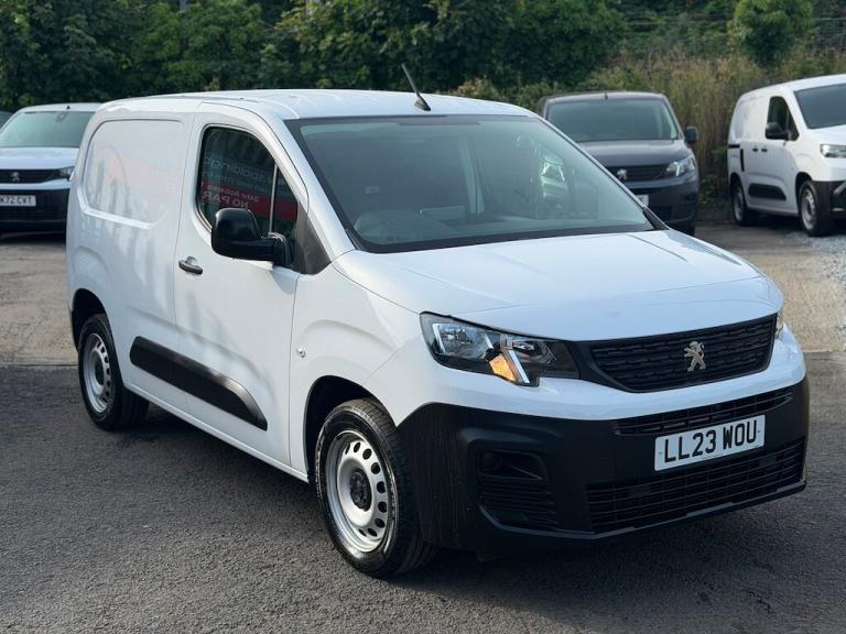 2023 Peugeot Partner 1000 1.5 BlueHDi 100 Professional Premium + Van PANEL VAN DIESEL Manual