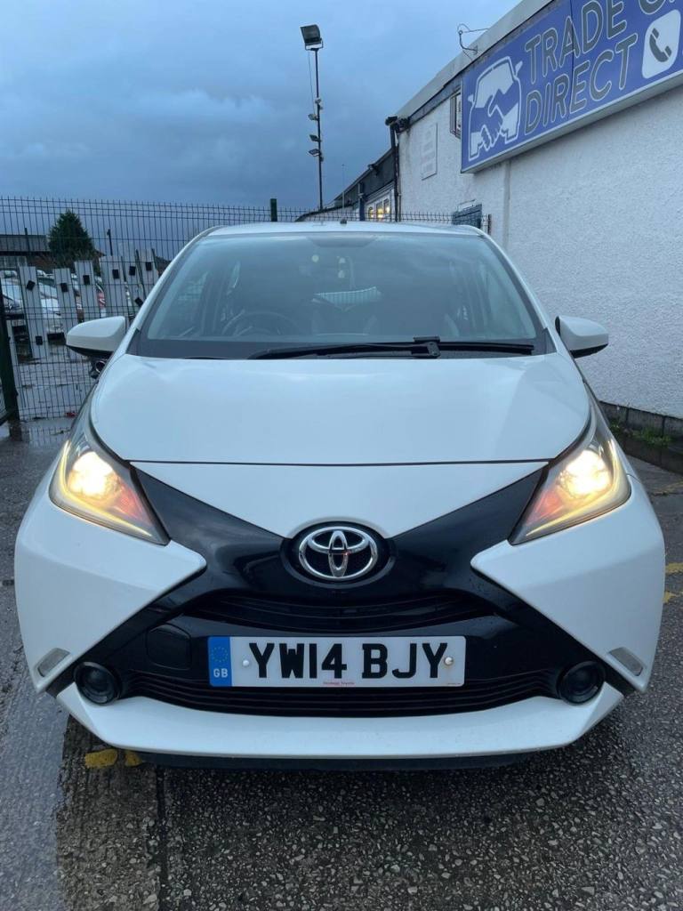 2014 Toyota AYGO 1.0 VVT-i x-play Hatchback 5dr Petrol Manual Euro 5 Euro 5 (68 ps) Hatchback Pet...