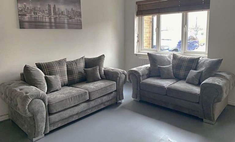 ]] New Year Sale = 3 Seater And 2 Seater Verona Sofa Set = Delivery At Your Door Step ]]