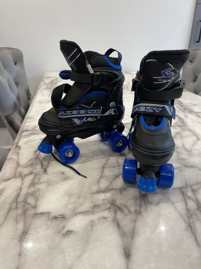 Kids rollers skates excellent condition 