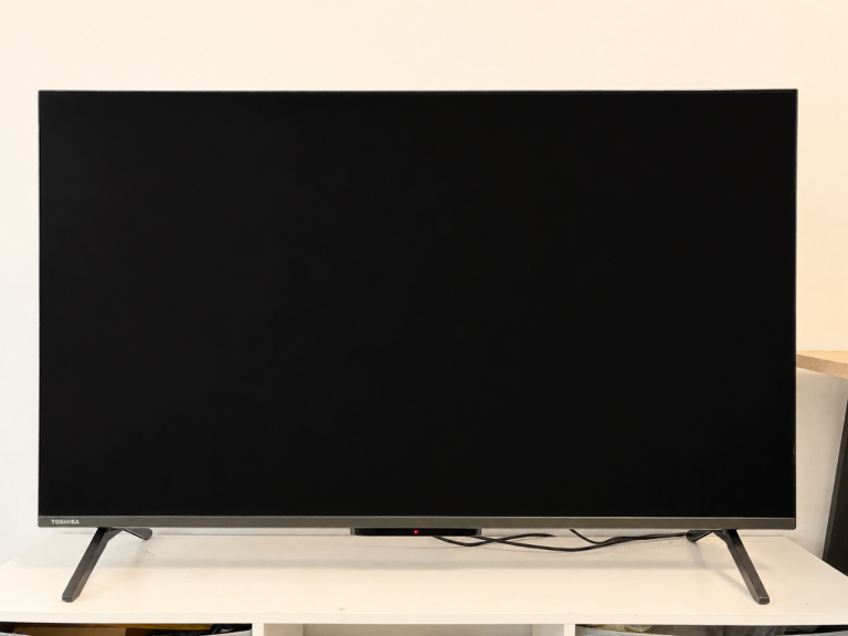 Toshiba 43" 4K QLED Smart TV