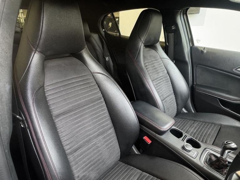 2018 Mercedes-Benz GLA GLA200d AMG Line SUV Diesel Manual