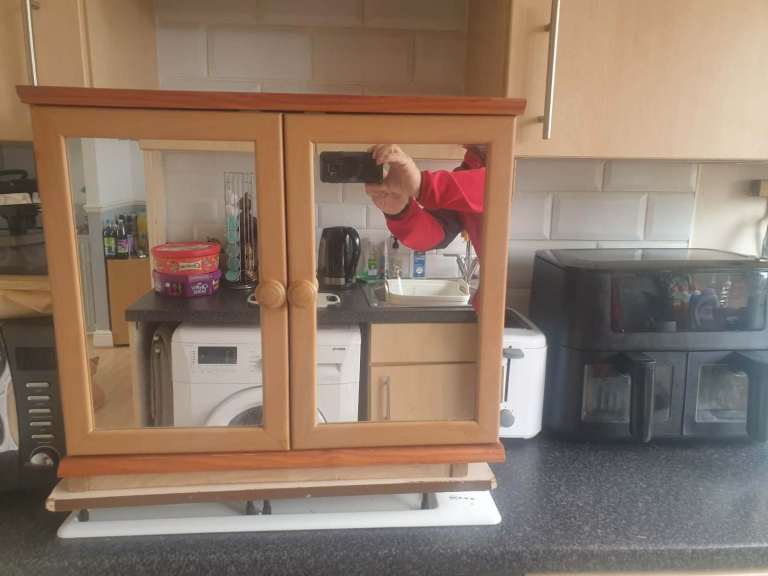 Wooden Bathroom Cabinet with Mirrored Doors