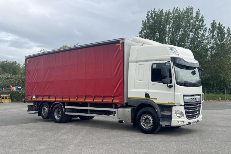 2021 71 plate Euro 6 DAF CF340 6×2 26t Curtain Moffett