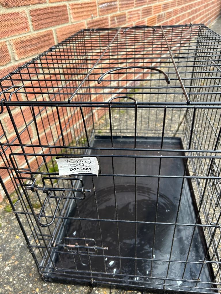 Dog/cat crate 