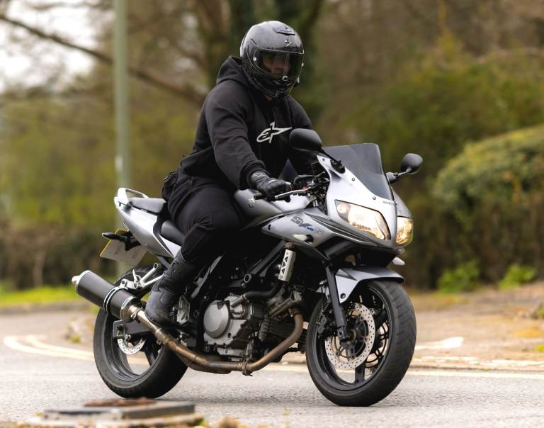 Suzuki, SV, 2008, 645 (cc)