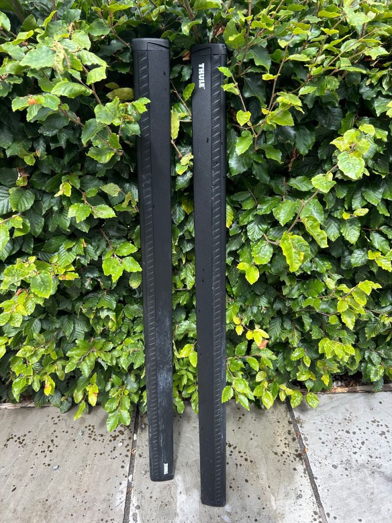 Thule WingBar roof bars x2