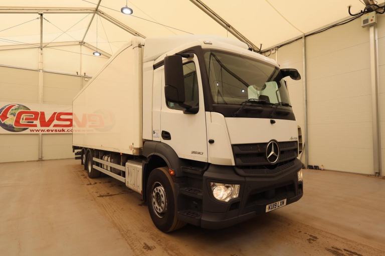 2019 (19 PLATE) Mercedes Benz Antos 2530 6x2 Euro 6 Refrigerated