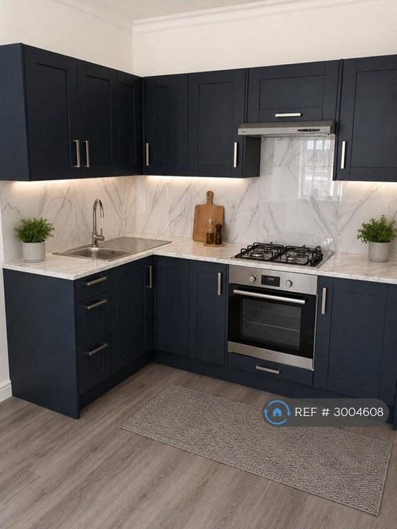 2 bedroom flat in Whitehorse Road, Croydon, CR0 (2 bed) (#3004608)