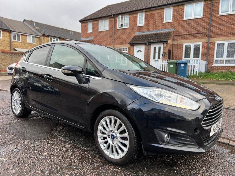 Ford Fiesta EcoBost 2015 LOW MILEAGE FULLY SERVICED READY TO GO