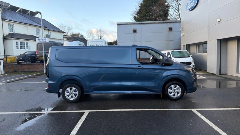 2025 Ford Transit Custom 2.0 EcoBlue 136ps H1 Van Limited Auto PANEL VAN DIESEL Automatic