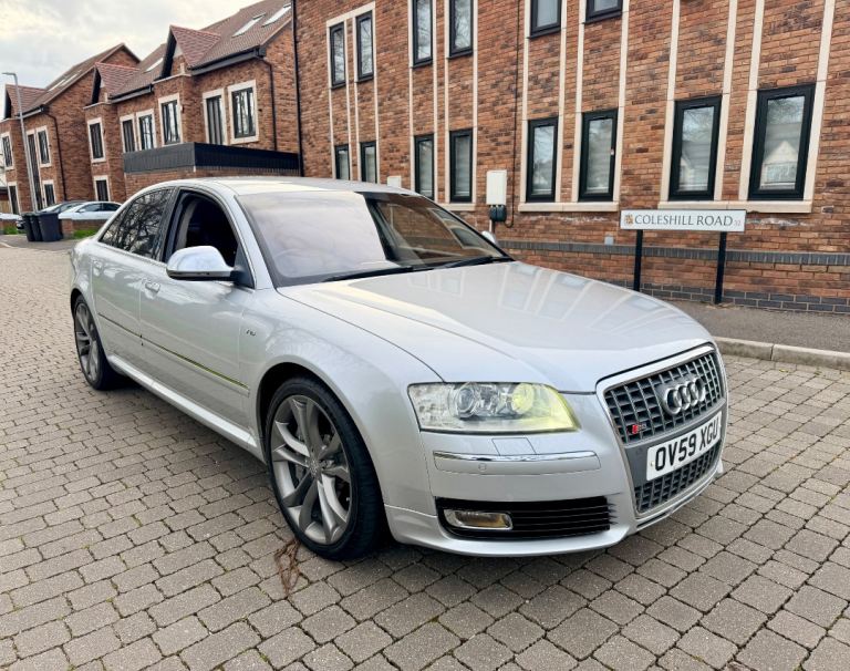 2010 Audi S8 5.2 V10 FSI Quattro Tiptronic