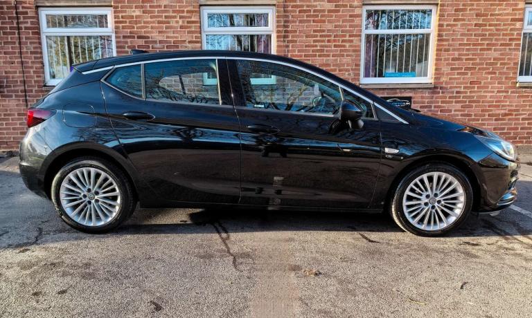 2017 Vauxhall Astra 1.4 Astra Elite Nav T 5dr - Full Service History - High Spec! Hatchback Petro...