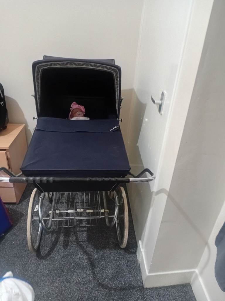 Limited edition original dark blue slivercross pram 