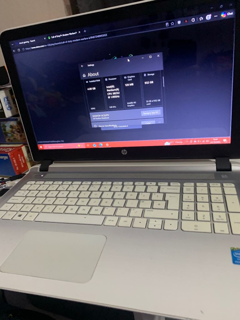 HP Laptop Pentium 3825U 4GB RAM 932GB Storage – Good Condition