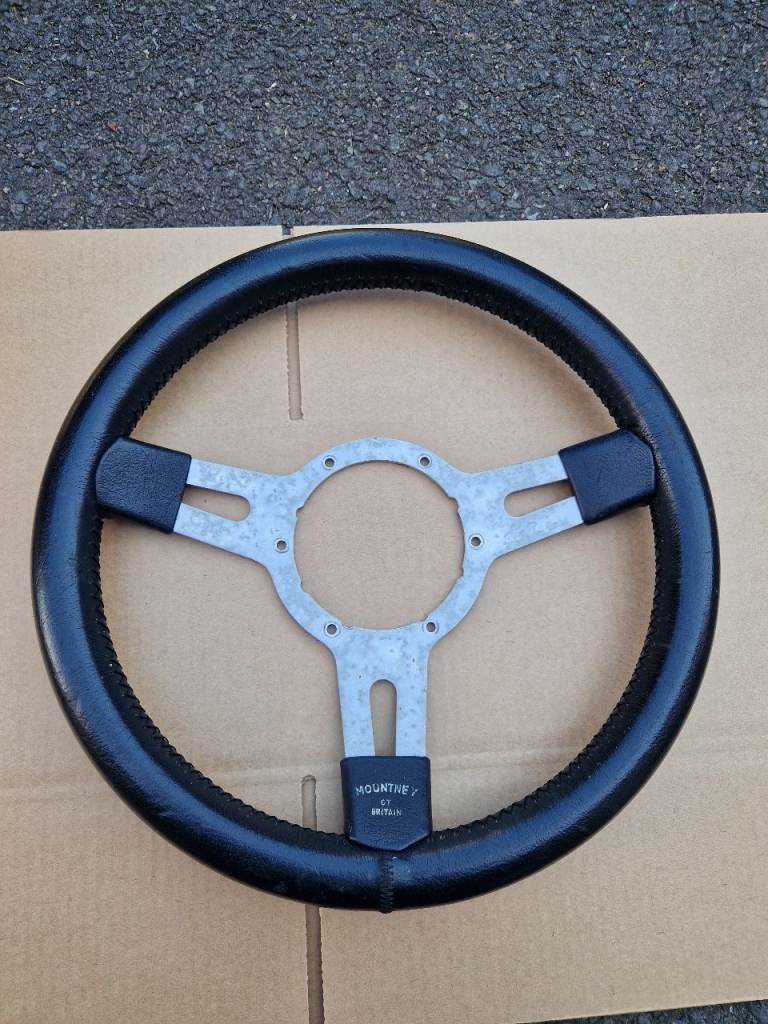 Original Classic Mountney GT Britain Steering Wheel
