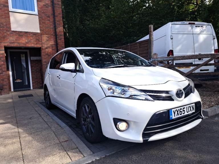 CHEAP TAX/ULEZ FREE/7 SEATER/DELIVERY 