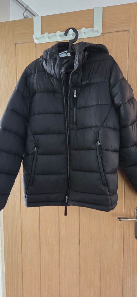 TOG24 Black Puffer Jacket with Hood - Men's Medium