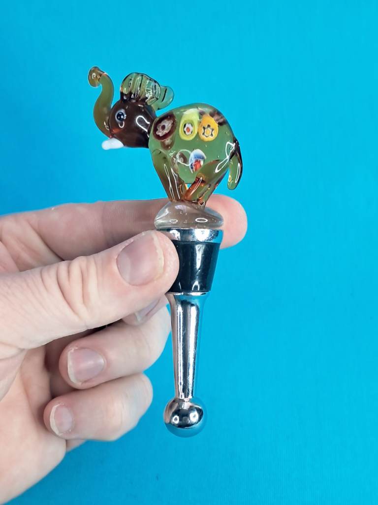 Edzard Glass Elephant Wi.e Bottle Stopper – NEW in Box