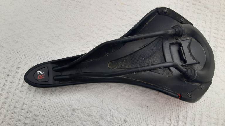 Fizik Aliante racing saddle. 