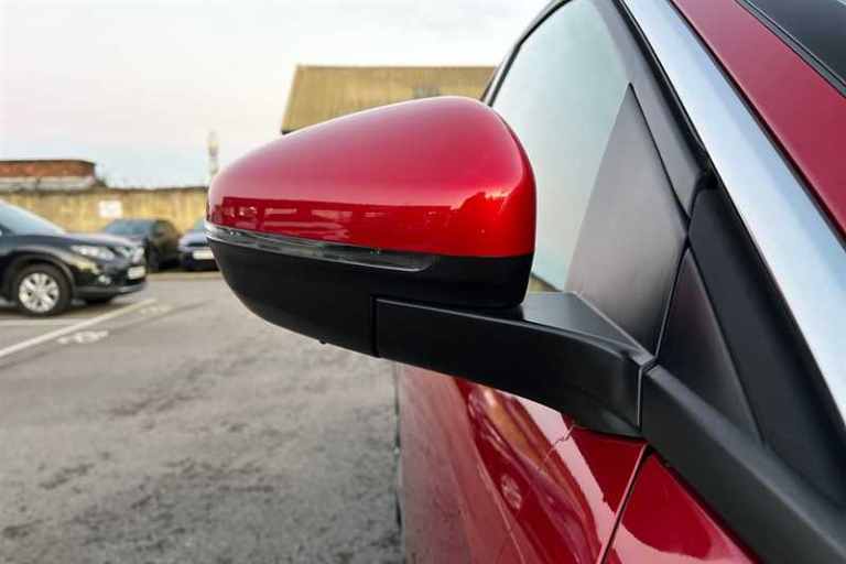 2018 Peugeot 3008 1.5 BlueHDi Allure SUV 5dr Diesel Manual Euro 6 (s/s) (130 ps) SUV Diesel Manual