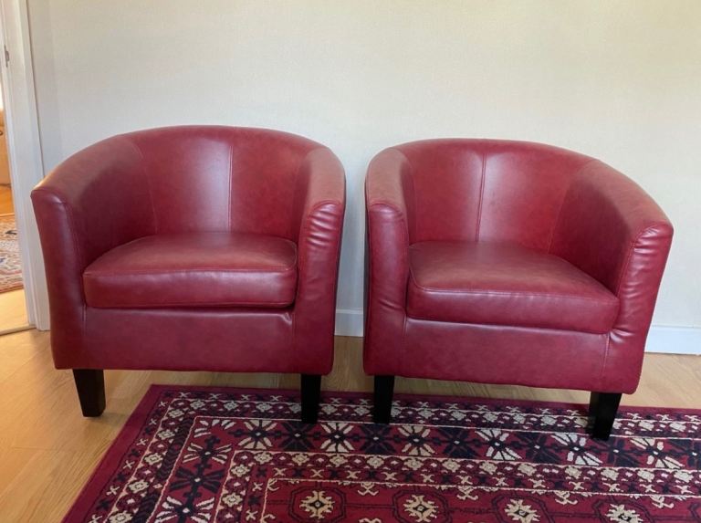 image for Pair of Red Tub Chairs / Suites