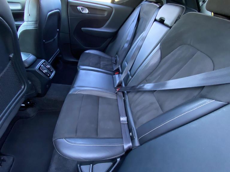 2018 Volvo XC40 2.0 D4 R-Design Pro Auto AWD Euro 6 (s/s) 5dr ESTATE Diesel Automatic