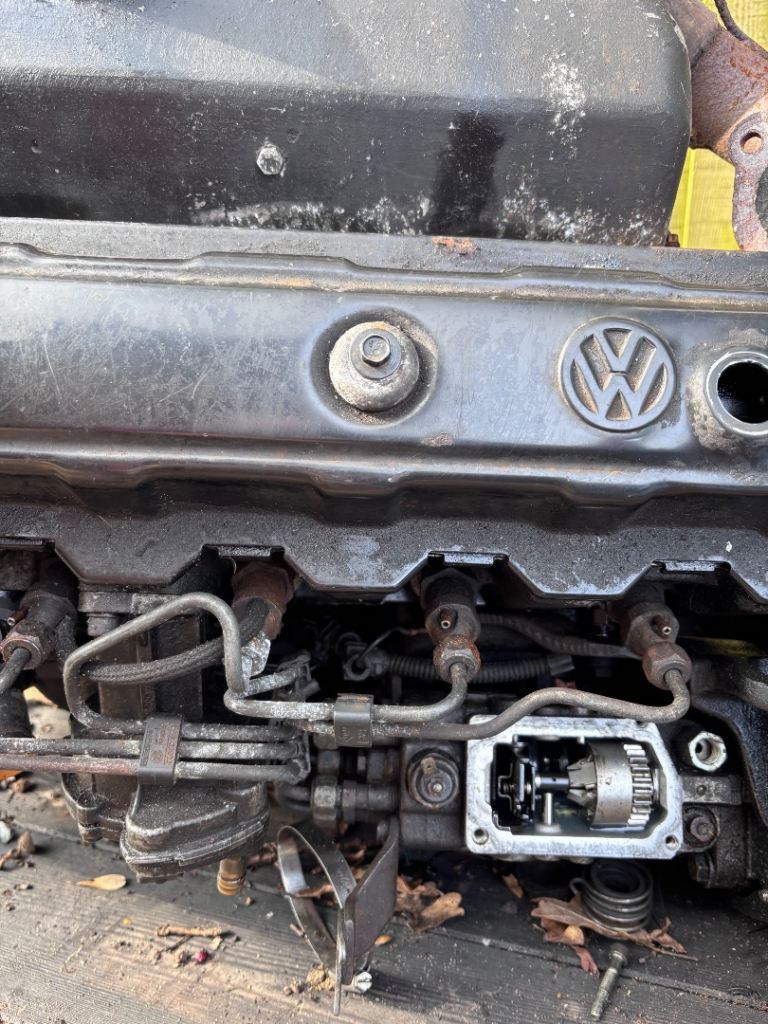 Vw t4 2.4 engine spares or repairs 