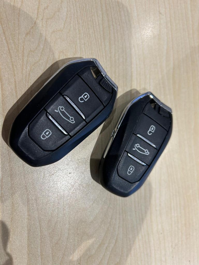 2017 Peugeot 3008 1.2 PureTech GT Line Euro 6 (s/s) 5dr HATCHBACK Petrol Manual