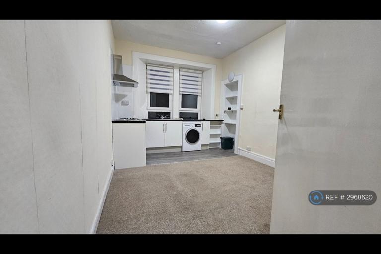 1 bedroom flat in Espedair Street, Paisley, PA2 (1 bed) (#2968620)