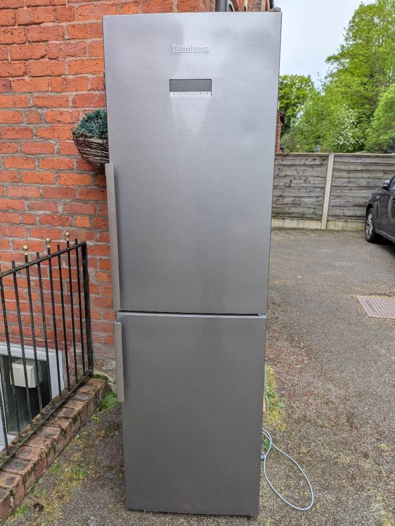Blomberg (German Brand) 60cm Frost Free Fridge Freezer – Stainless Steel – 2.03m