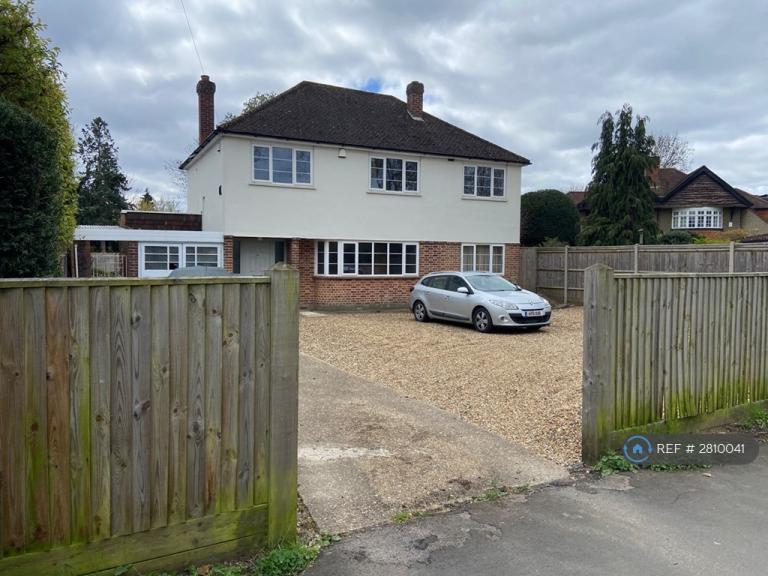 4 bedroom house in London Road, Slough, SL3 (4 bed) (#2810041)