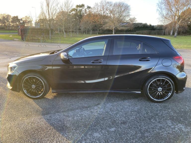 MERCEDES-BENZ A CLASS 1.5 A180d AMG Line 2017