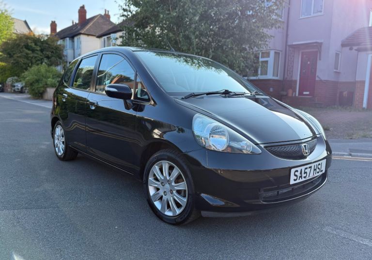 Honda Jazz 1.4 SE CVT Automatic 5 Door *17,000 Miles*