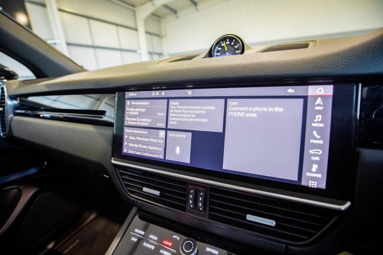 2020 Porsche Cayenne E-Hybrid 5dr Tiptronic S ESTATE PETROL/ELECTRIC Automatic