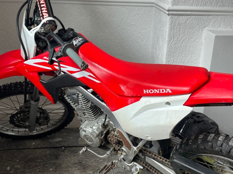 HONDA CRF 125 EXCELLENT CONDITION.!!
