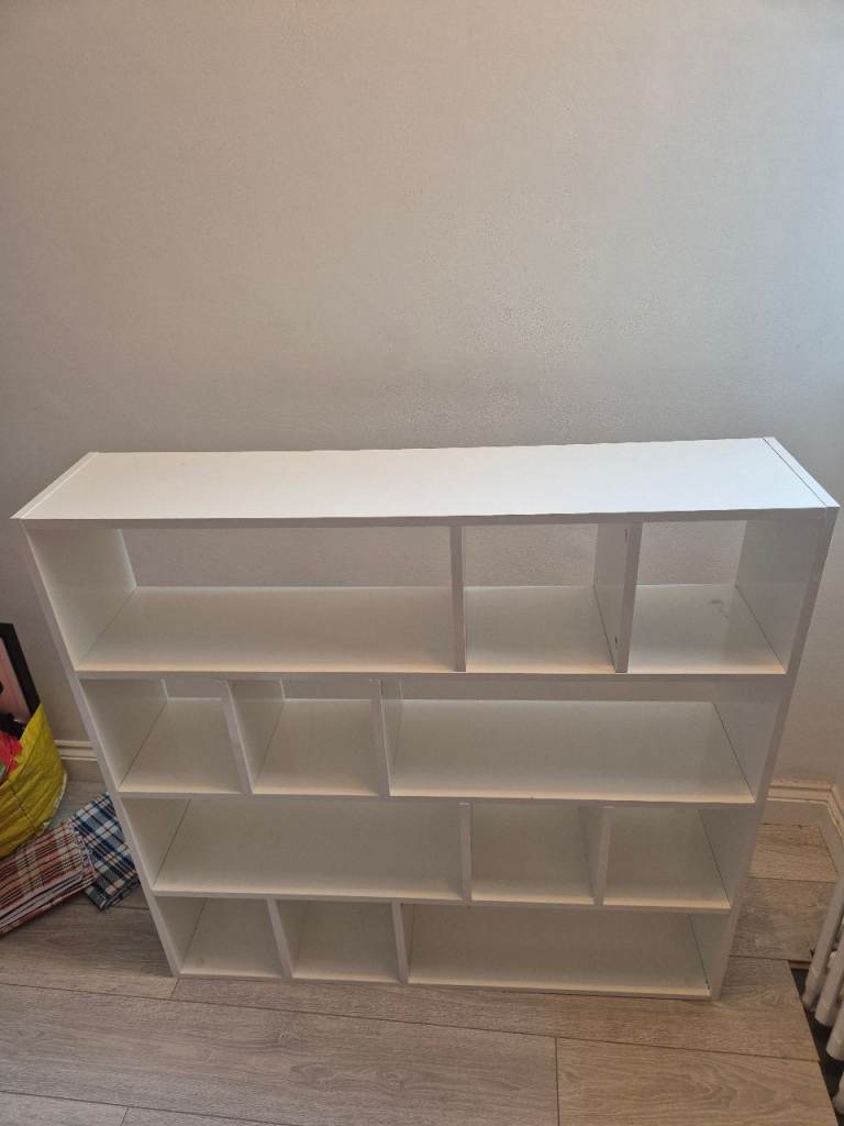 White shelving unit 
