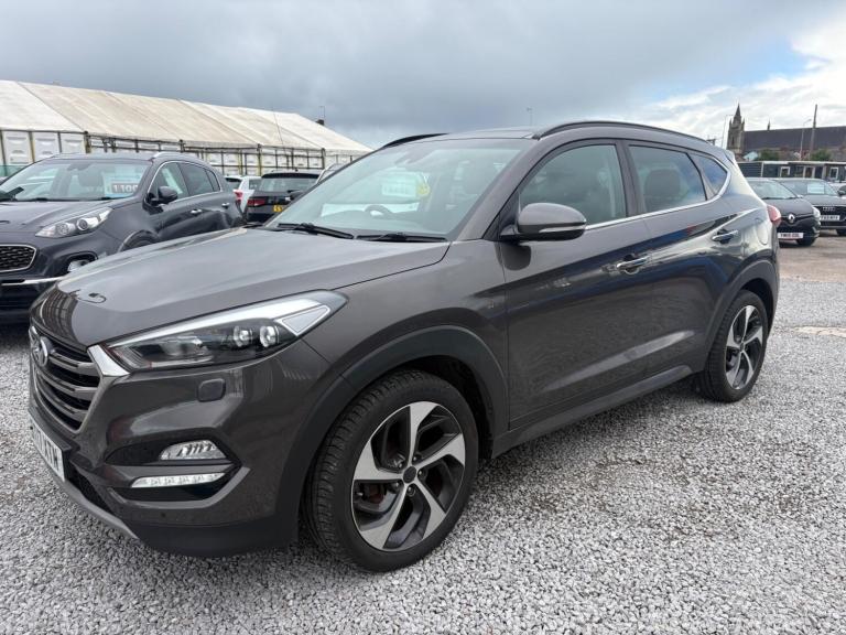 2017 Hyundai TUCSON 2.0 CRDi Blue Drive Premium SE 5dr 2WD ESTATE DIESEL Manual