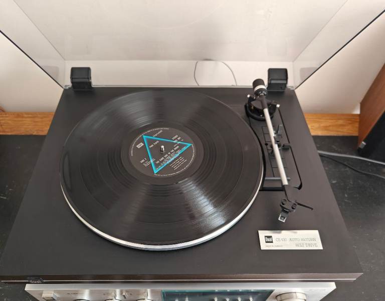 Dual CS430 Belt Drive Turntable