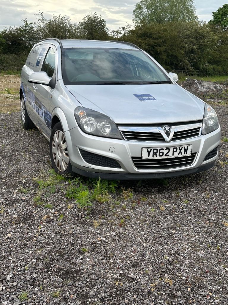 Vauxhall, ASTRAVAN, Car Derived Van, 2012, spares and repairs Manual, 1686 (cc)