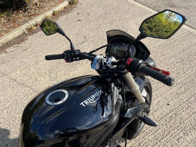 2017 17 TRIUMPH STREET TRIPLE S 765 NAKED BLACK 765S HISTORY HPI CLEAR